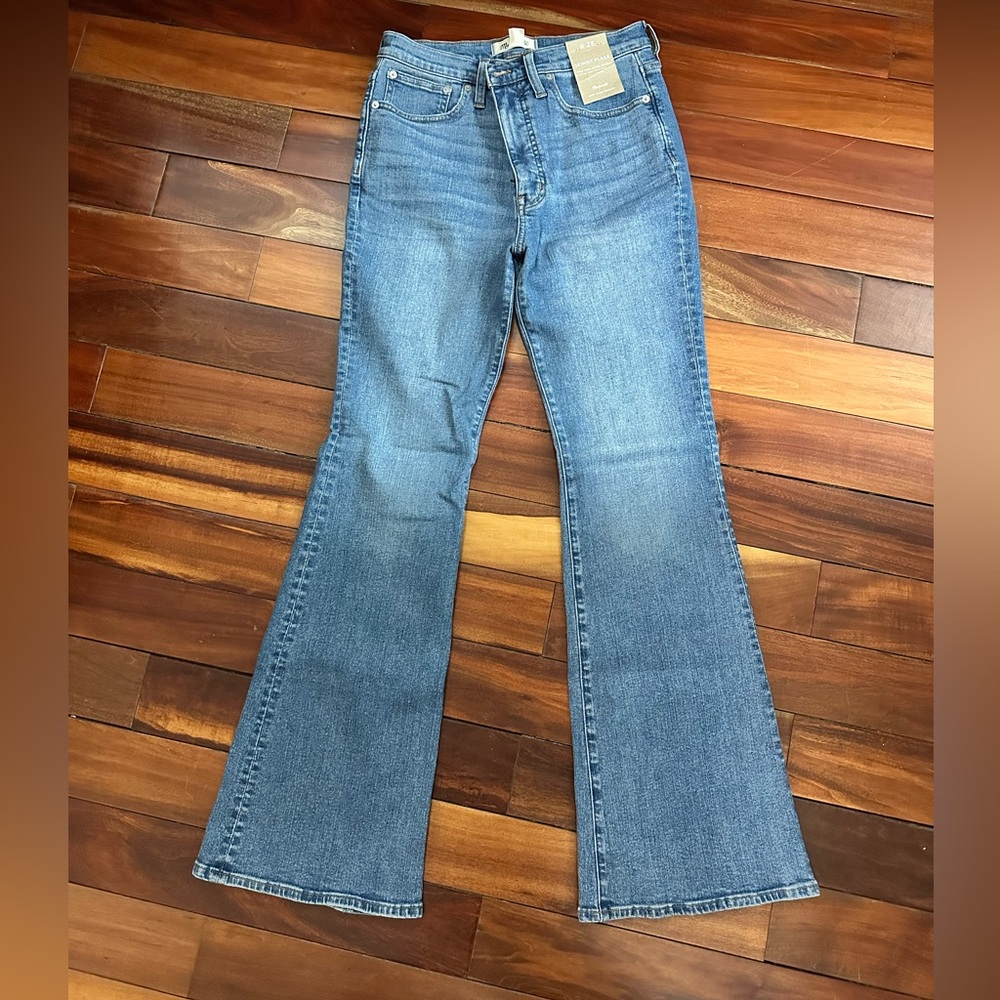 NWT. Madewell Skinny Flare Bootcut High-Rise Jeans, Mid-Blue, Fairson Wash, 28